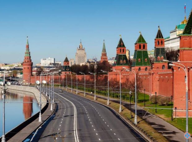 image-1673355159_kreml-naberezhnaya-moskva
