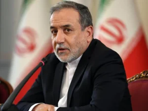 image-iran-disisleri-bakani-arakci-trumpin-anlasma-cagrisina-yanit-verdi-evrz