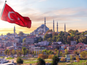 image-suleymaniye-mosque-and-the-turkish-flag-istanbul-turkey