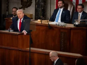 image-trump-tan-tarihte-bir-ilk-savurdugu-tehdit-19598955_5126_m