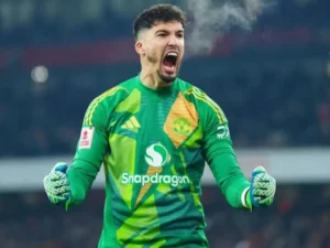 image-yeni-sezonun-ilk-bombasi-altay-bayindir-super-19599120_3341_amp