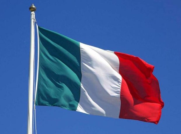 image-italiya-bayraq