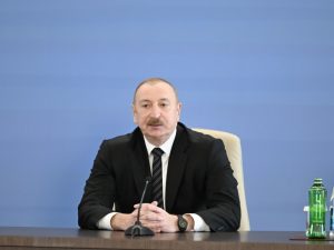 image-6a9c4aedd8bd1b2fec58aff1685f1e8e-3