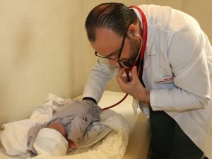 image-diyarbakir-da-nadir-gorulen-ozofagus-atrezisi-ile-dogan-bebek-basariyla-ameliyat-edildi-19763396_7266_amp