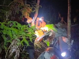 image-endonezyada-helikopter-dustu-8-olu-lfsh