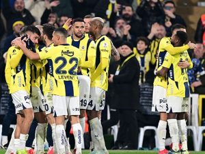 image-fenerbahcede-ilk-ayrilik_cb27f7e276_amp