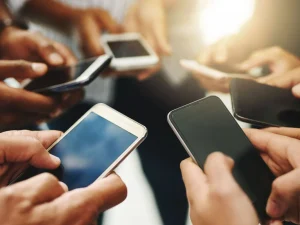 image-geri-sayim-basladi-binlerce-telefon-24-saat-sonra-19791908_5687_amp