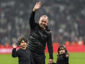 image-sergen-yalcindan-degisim-mesaji_f3bbcdc083_amp